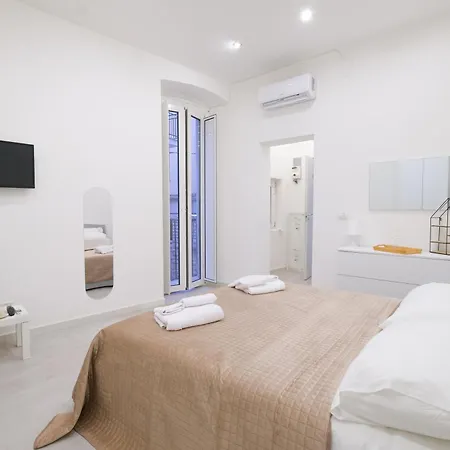 Antonia's House * Bari